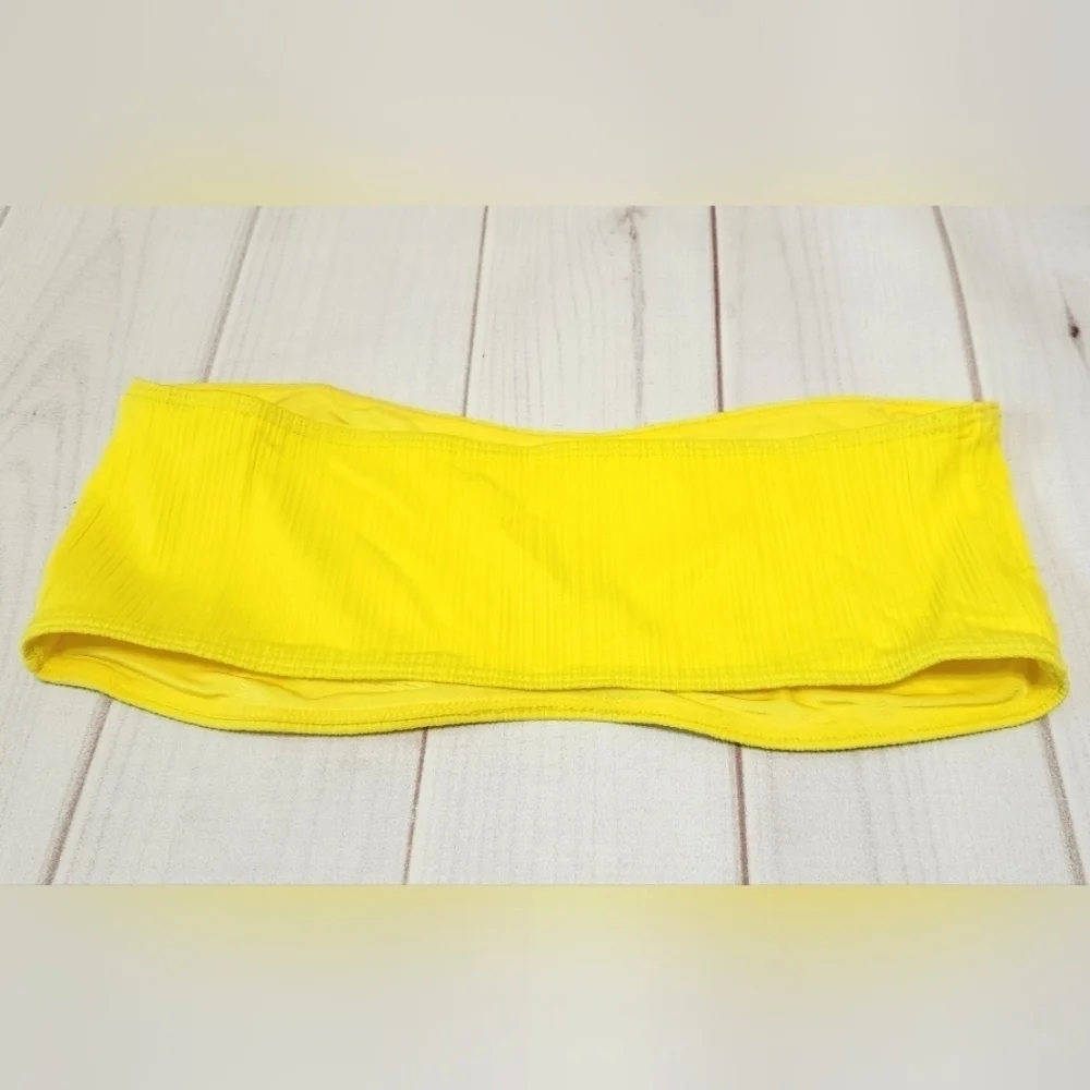 Frankie's Bikinis Bandeau Plissé Bikini Top Medium - New Without Tags